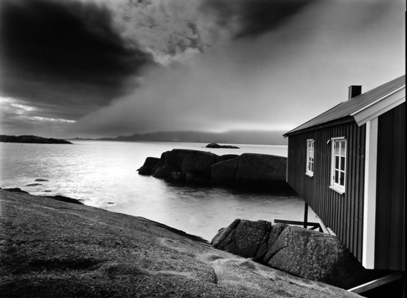 Rorbu dans la baie ©OlivierMeriel - galerie lagoelettedugoéland
