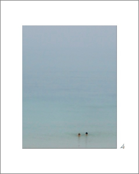 Nageuses, photographie de la série Entre-vu de Catherine Clemenceau, tirage en vente à la galerie La Goélette du Goéland